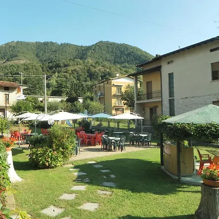 Ferandi Hotel 2*
